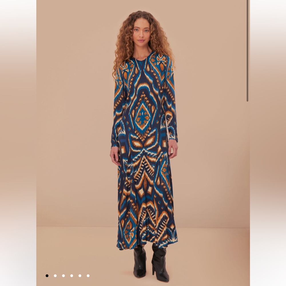 Elegant Blue Patterned Maxi Dress